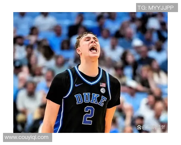 浓眉谈弗拉格：希望他自信别有压力 现在我们会扛 未来他才得顶上