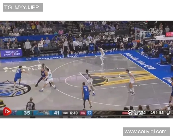 班凯罗上半场全面发挥：12分4板4助